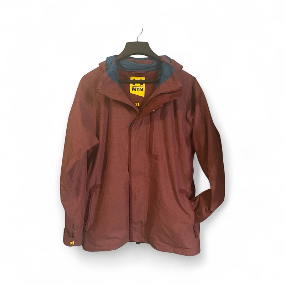 Under Armour Men's Burgundy winter/ski jacket size extra large